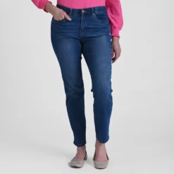 *New*Signature SlimmingShaped FitTapered Leg Jeans